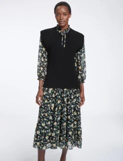 Janice Wool Round Neck Sleeveless Jumper - Black 14 Janice Wool Round Neck Sleeveless Jumper - Black -Cheap Closet Curation Store AU23 K129 JANICE BLACK LS0854