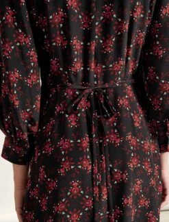 Darcie Long Sleeved Round Neck Midi Dress - Black/Crimson Floral 10 Darcie Long Sleeved Round Neck Midi Dress - Black/Crimson Floral -Cheap Closet Curation Store RSHT D361 DARCIE BLACK LS 3129