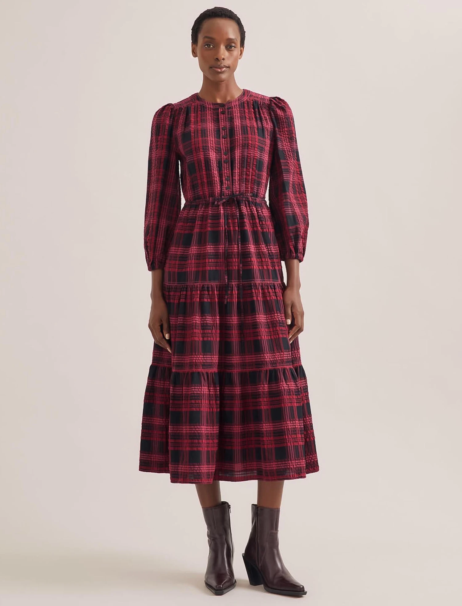 Alice Organic Cotton Seersucker Maxi Dress - Red Black 5 Alice Organic Cotton Seersucker Maxi Dress - Red Black - Image 3