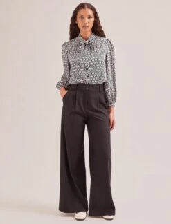 Aubrey Shirt - Ecru Black Trellis Print -Cheap Closet Curation Store SP24 S84 AUBREY ECRUBLACKTRELLISPRINT LS 569