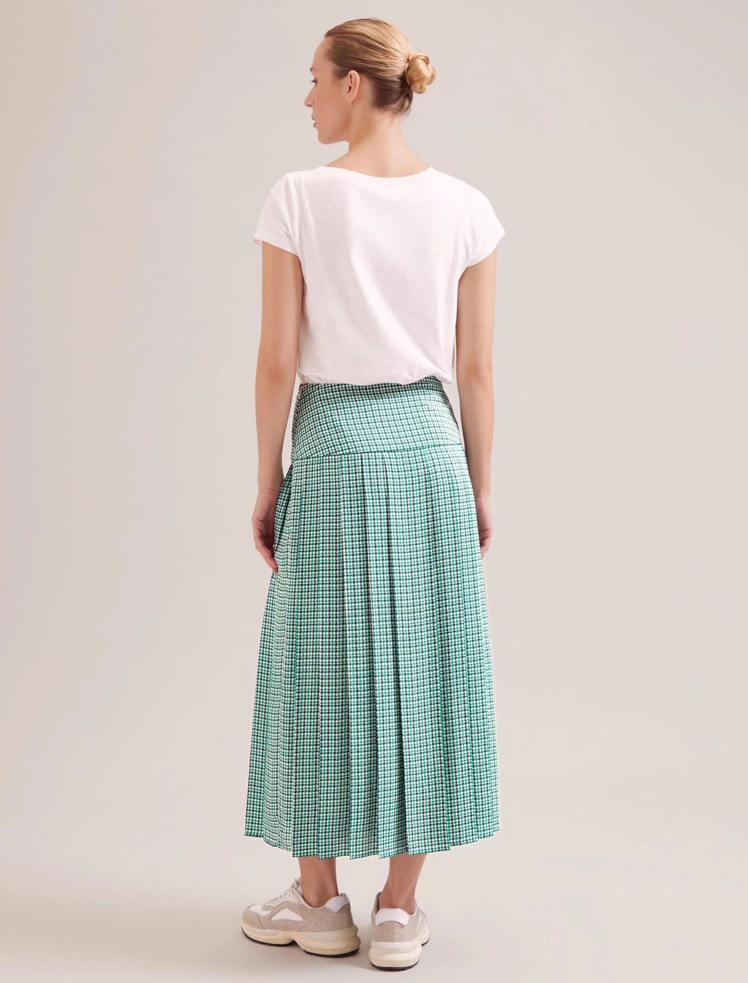 Sienna Maxi Skirt - Ecru Green Houndstooth Print 4 Sienna Maxi Skirt - Ecru Green Houndstooth Print - Image 2