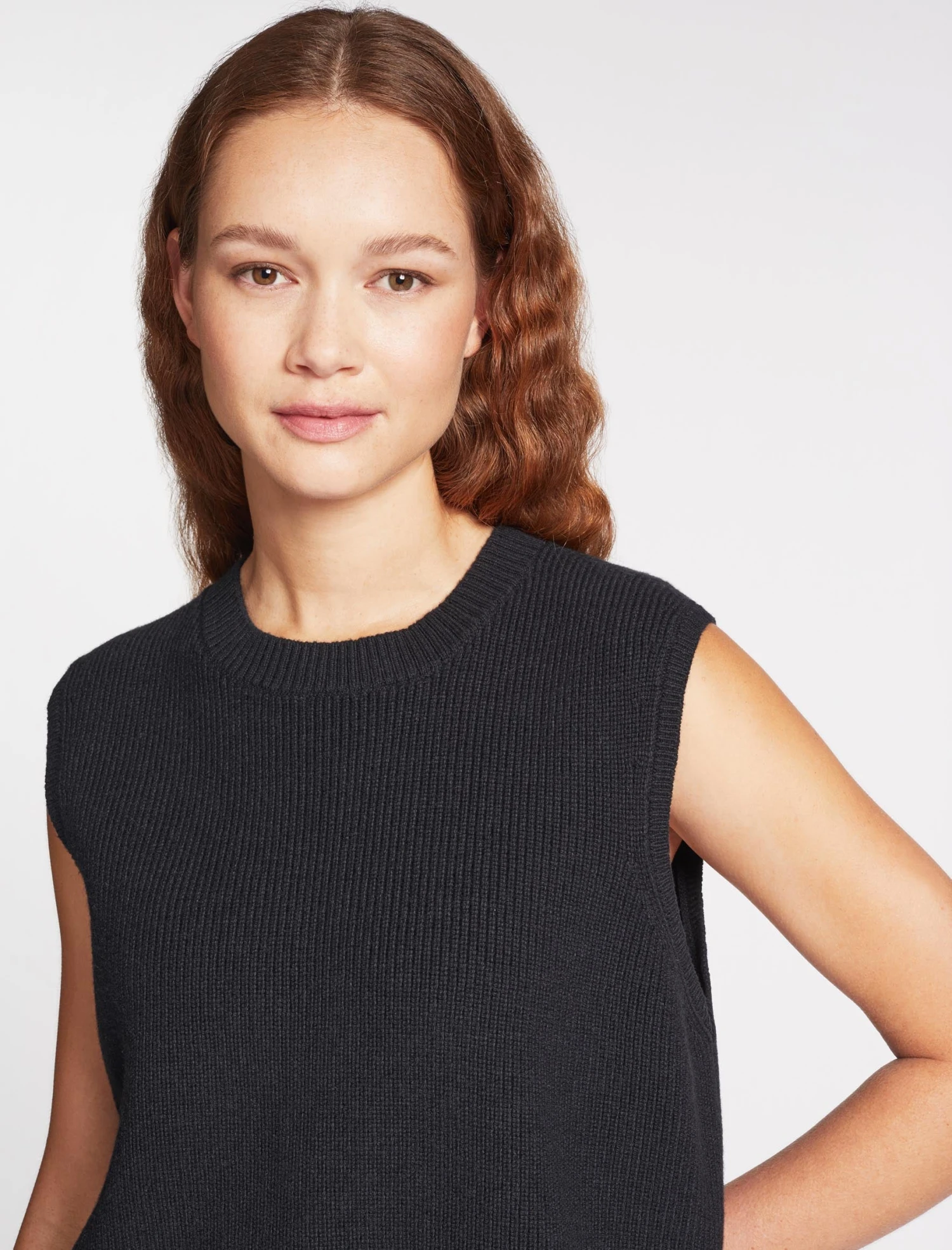 Julie Cotton Round Neck Sleeveless Jumper - Black 5 Julie Cotton Round Neck Sleeveless Jumper - Black - Image 3