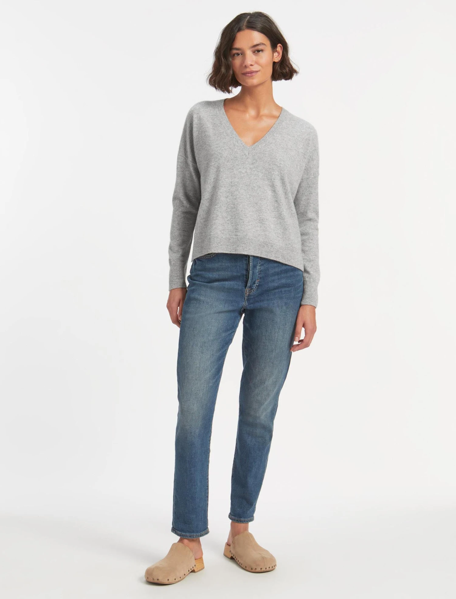 Joely Cashmere Curved Hem Boxy Jumper - Light Grey 4 Joely Cashmere Curved Hem Boxy Jumper - Light Grey - Image 2