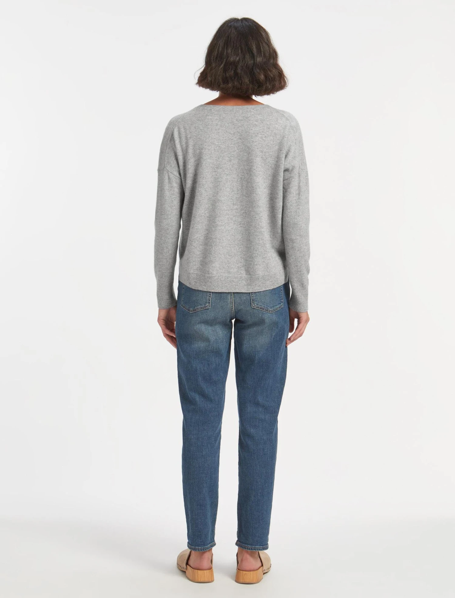 Joely Cashmere Curved Hem Boxy Jumper - Light Grey 8 Joely Cashmere Curved Hem Boxy Jumper - Light Grey - Image 6