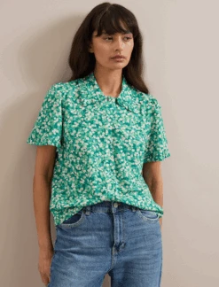 Pippi Cotton Blend Blouse - Mid Green Blossom Print 11 Pippi Cotton Blend Blouse - Mid Green Blossom Print -Cheap Closet Curation Store SU24 B159 PIPPI MIDGREENBLOSSOMPRINT LS 1219