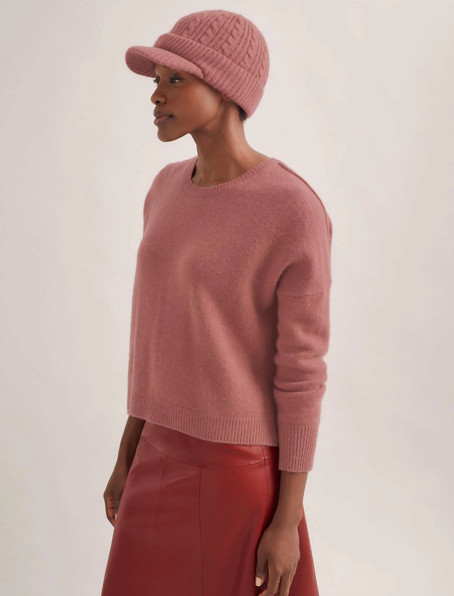 Beata Cashmere Hat - Dark Rose - Image 3